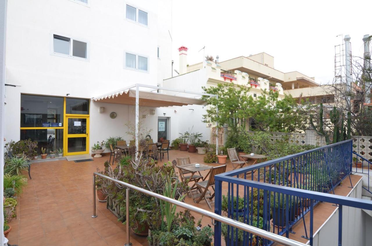 אל פראט דה לוברגאט Hotel Blauet By Bossh Hotels מראה חיצוני תמונה