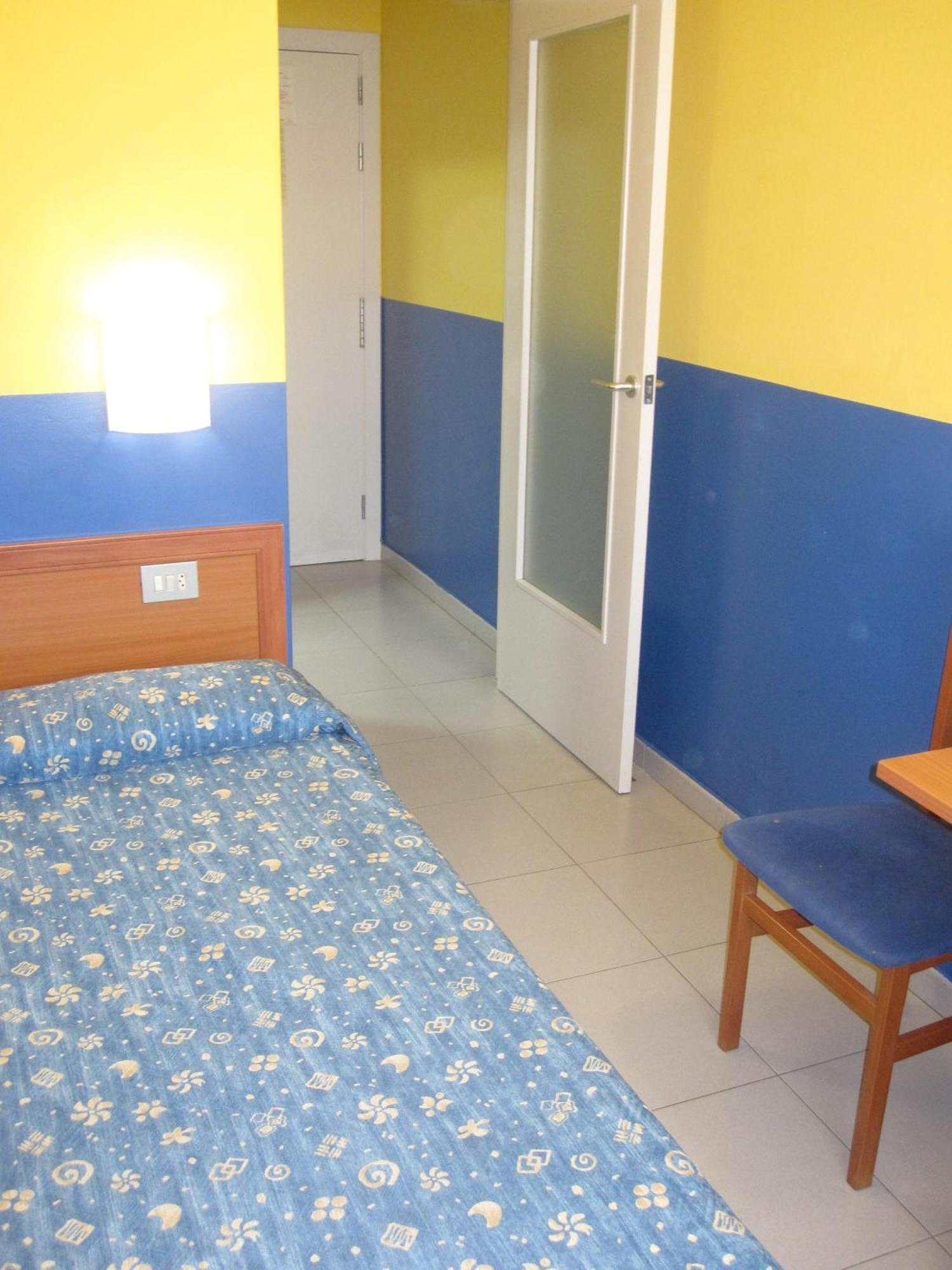 אל פראט דה לוברגאט Hotel Blauet By Bossh Hotels מראה חיצוני תמונה